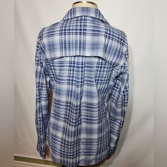 Duluth Trading Co Women's Long Sleeve Lightweight Blue Plaid Button Shirt Medium - Picture 4 of 16